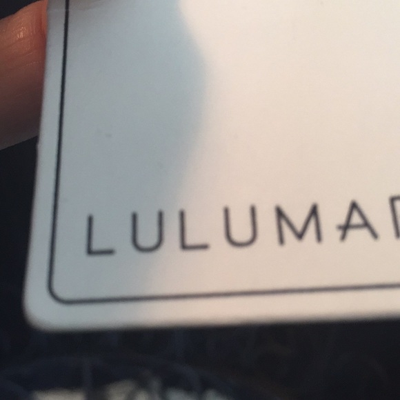 Black lace top - Picture 2 of 8